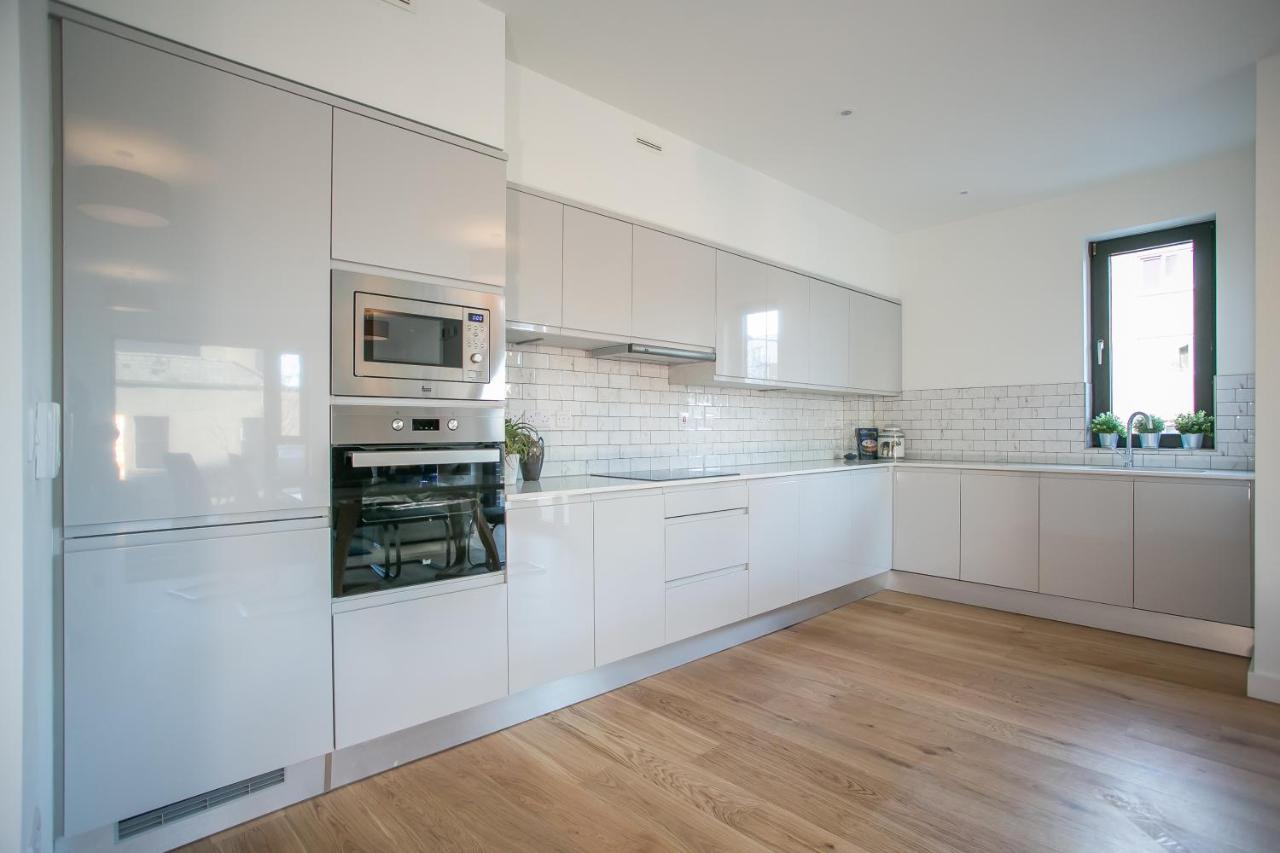 Grand Canal Square Apartments Dublin Extérieur photo