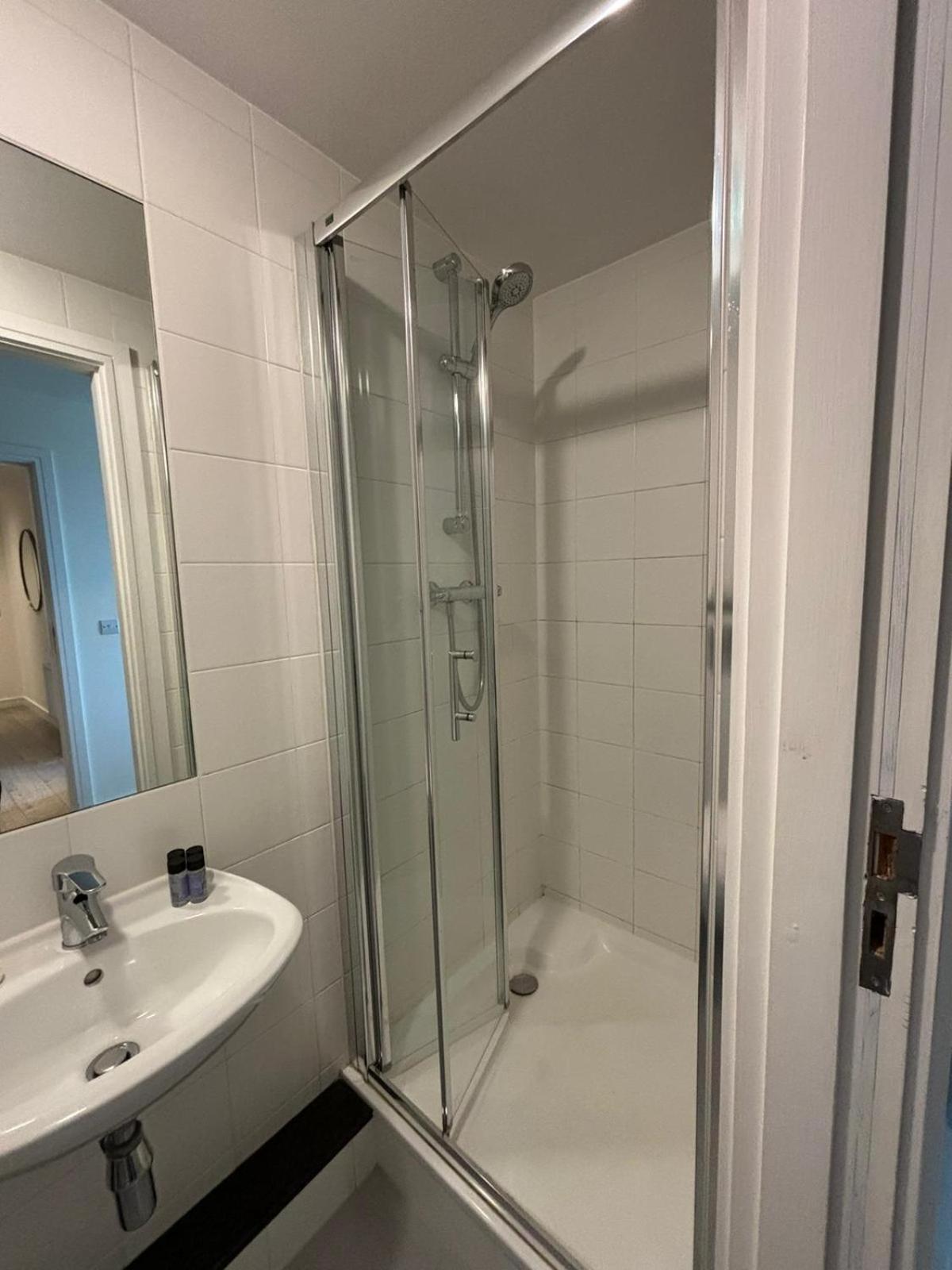 Grand Canal Square Apartments Dublin Extérieur photo