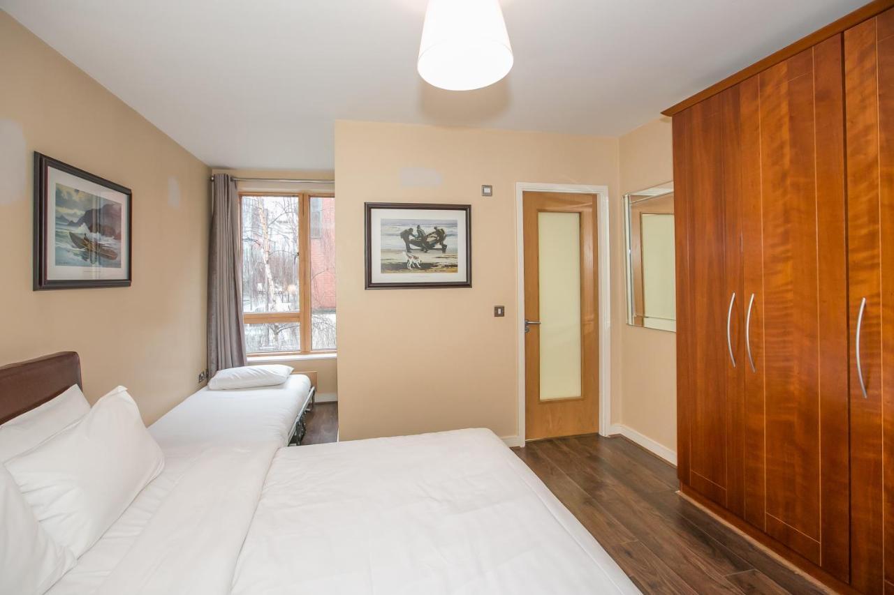 Grand Canal Square Apartments Dublin Extérieur photo