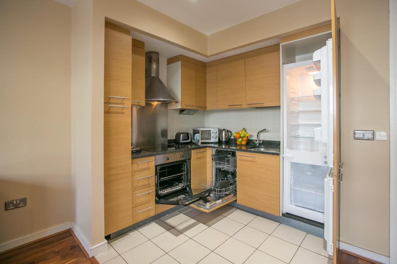 Grand Canal Square Apartments Dublin Extérieur photo